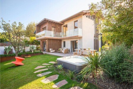 Villa 4 chambres, avec jacuzzi