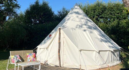 Hébergement insolite 3 voyageurs, avec piscine