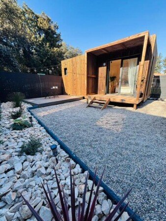 Hébergement insolite 1 chambre, avec jardin