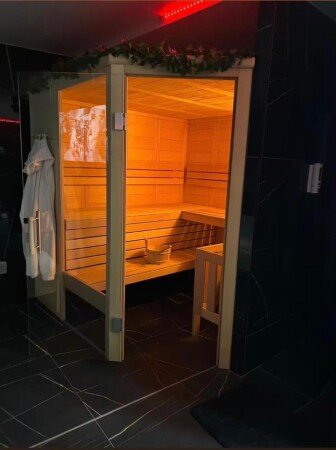 Bed and breakfast 1 chambre, avec jacuzzi