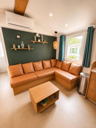 Camping / Mobil Home 2 chambres, avec piscine