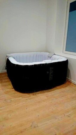 Hébergement insolite 1 chambre, avec jacuzzi