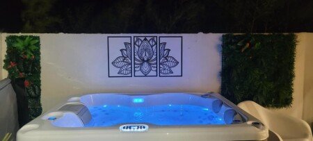 Hébergement insolite romantique, 1 chambre, avec jacuzzi