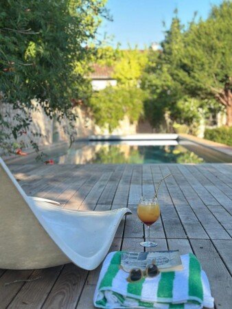 Bed and breakfast 2 voyageurs, avec piscine