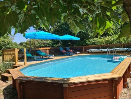 Bed and breakfast 2 voyageurs, avec piscine