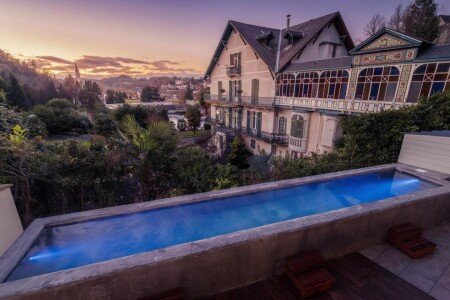 Hotel with jacuzzi
