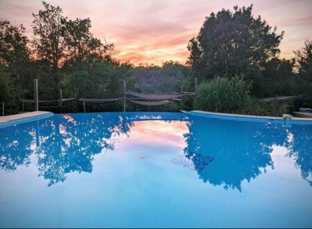 Hébergement insolite 4 voyageurs, avec piscine