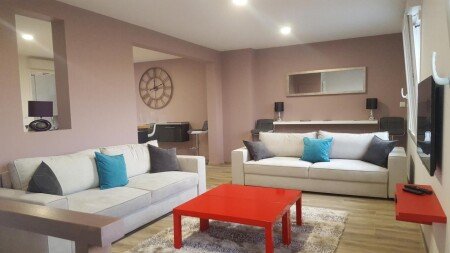 Apartment 4 bedrooms, with wifi