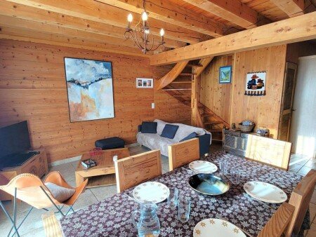 Chalet en bois 2 chambres, avec jardin