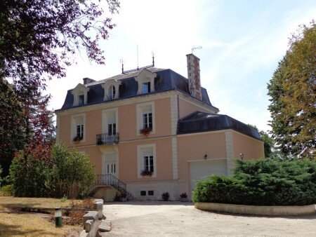 Bed and breakfast 3 voyageurs, avec piscine