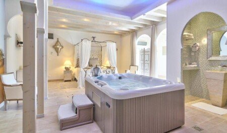 Bed and breakfast 2 voyageurs, avec jacuzzi