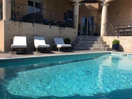 Bed and breakfast 1 chambre, avec piscine