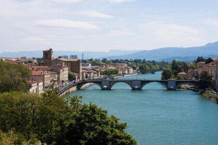 Bed and breakfast 3 voyageurs, avec jardin