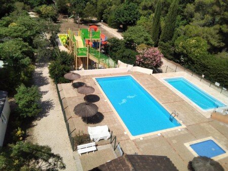 Camping / Mobil Home 6 voyageurs, avec piscine