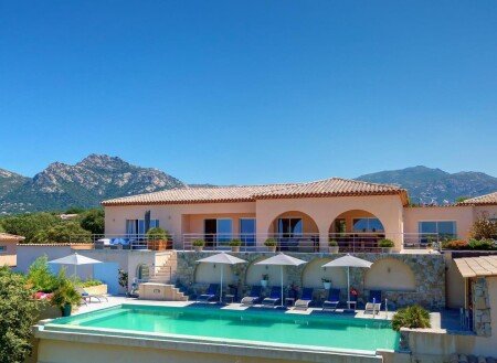 Bed and breakfast 2 voyageurs, avec piscine