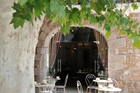 Hôtel confortable, avec climatisation