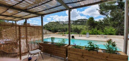 Bed and breakfast 2 voyageurs, avec piscine