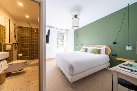 Hôtel La Garrigue & Bar Le Perchoir