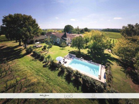 Bed and breakfast 3 voyageurs, avec piscine