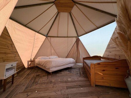 Hébergement insolite 4 voyageurs, avec jardin