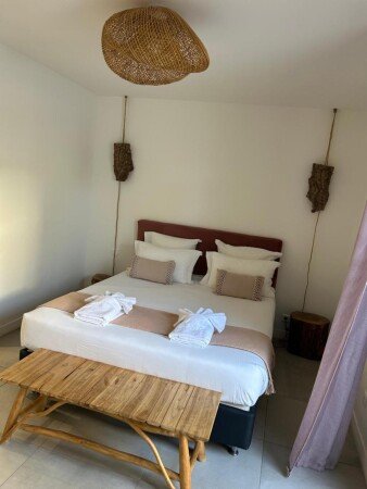 Bed and breakfast 3 voyageurs, avec jardin