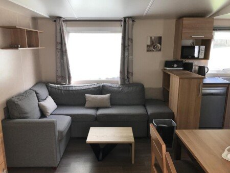 Camping / Mobil Home tout confort, 3 chambres, avec jacuzzi