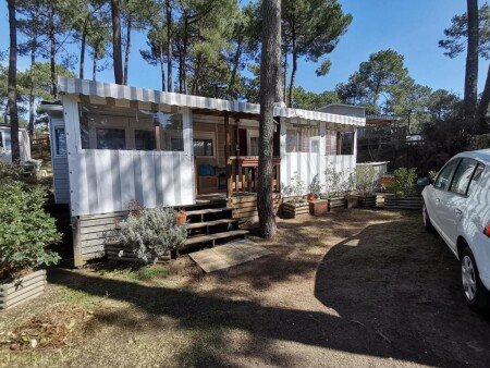 Camping / Mobil Home 2 chambres, avec piscine