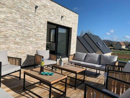 Maison moderne, 3 chambres, avec jardin