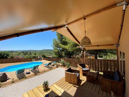 Hébergement insolite 1 chambre, avec piscine
