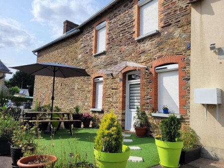 Bed and breakfast 2 voyageurs, avec jardin