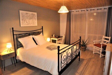 Bed and breakfast 1 chambre, avec piscine