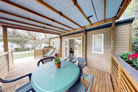 Camping / Mobil Home 6 voyageurs, avec piscine