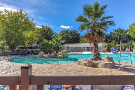 Mobil home 3 chambres, avec jacuzzi