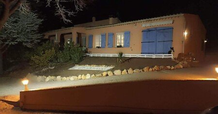 Bed and breakfast 2 voyageurs, avec piscine