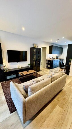 Wohnung 2 Schlafzimmer, mit Klimaanlage