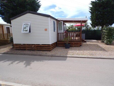 Mobil home 3 chambres, avec piscine