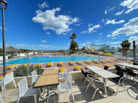 Camping / Mobil Home 1 chambre, avec jacuzzi