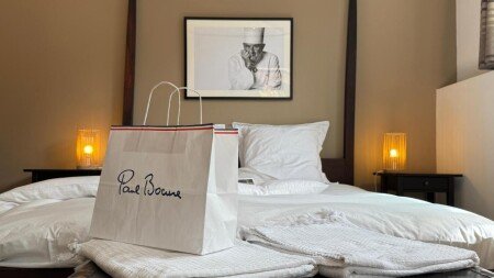 Bed and breakfast 1 chambre, avec piscine