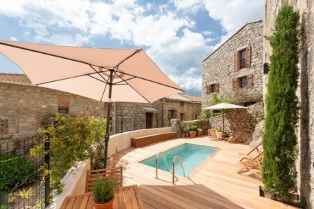 Hôtel avec piscine