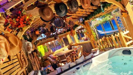 House 4 bedrooms, with jacuzzi