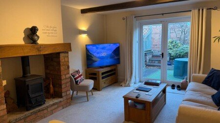 House 2 bedrooms, with garden