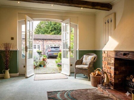 House 2 bedrooms, with garden