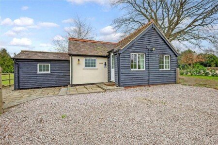 House 1 bedroom, with jacuzzi