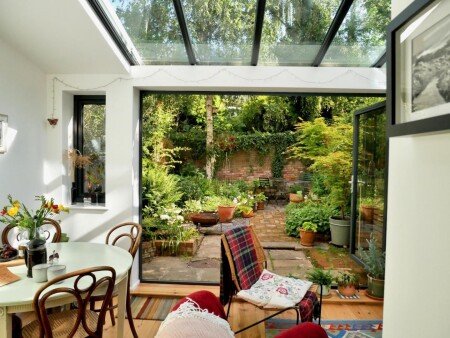 Casa 2 camere, con giardino