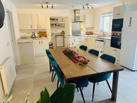 House 3 bedrooms, with garden