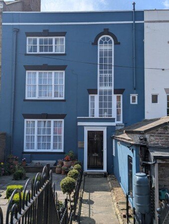 Bed and breakfast 1 bedroom, with garden