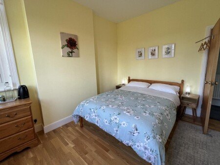 Bed and breakfast 2 guests, with garden