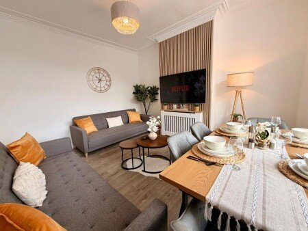 House 5 bedrooms, with jacuzzi