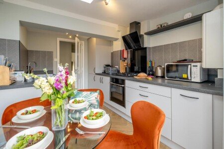 House 2 bedrooms, with garden