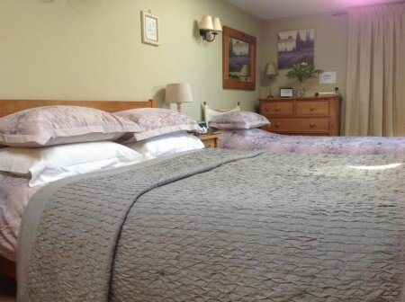 Bed and breakfast 1 bedroom, with garden